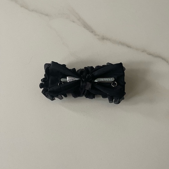 Beautiful Women’s Silk Neck Bow. - Picture 4 of 7